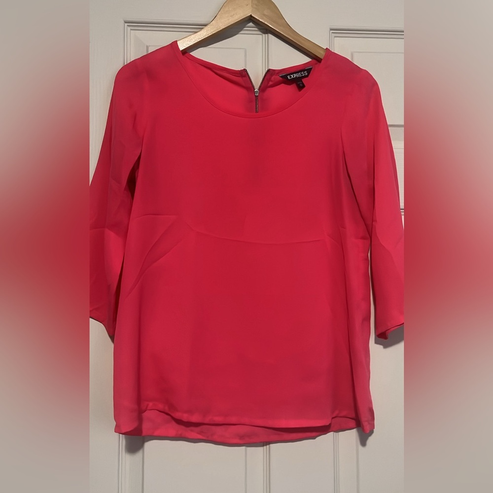 Express top, size XS coral pink